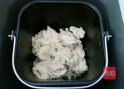 Illustration of how to make mellow milk buns (medium seeding method) 4