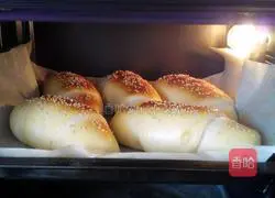 Illustration of how to make butter rolls 12