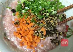 Illustration of making braised oil gluten 6