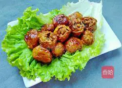 Illustration of how to stuff pork with braised oil and gluten 14