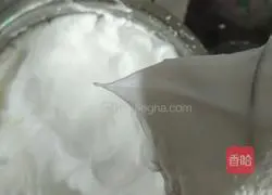 Illustration of how to make chiffon cake 3