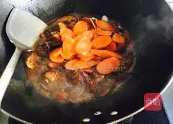 Illustration of how to make braised chicken legs 9