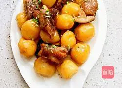 small Illustration of how to make potato braised chicken 9