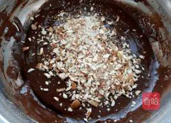 Cocoa Almond Cake Recipe Illustration 6