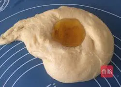 Honey Bun Recipe Illustration 5