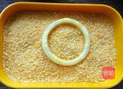 Illustration of how to make fried onion rings 5