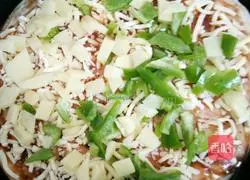 Illustration of how to make ham and bacon pizza 7