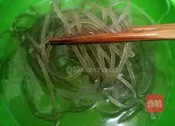 Kimchi Sour Illustration of how to make spicy noodles 4