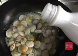 Illustration of how to make fried clams 6