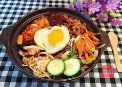 Illustration of how to make kimchi, pork belly and talc pot bibimbap 5