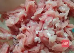 Illustration of how to make the best version of shredded pork with Beijing sauce 4