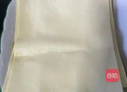 Illustration of how to make thousands of meat rolls 4