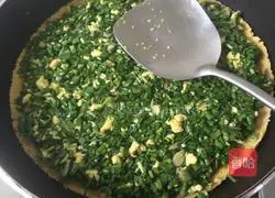 Illustration of how to make batter cake (Chinese pizza) 9