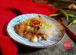 Illustration of how to make fried onion and meat slices 6