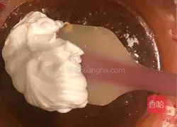 Santa Hat Strawberry Cup Cake Recipe Illustration 7