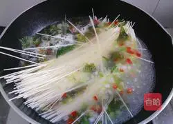 Illustration of how to make Lanzhou slurry water surface 9