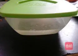 Illustration of how to make brown sugar osmanthus ice powder 6