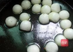 Illustration of how to make fish balls and winter melon balls 7