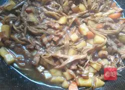 Illustration of how to make Huanghua Braised Noodles 9