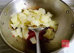 Illustration of how to make spicy griddle potato slices 10