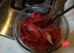 Illustration of how to make steamed pork with yam powder 2