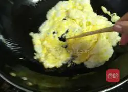 Illustration of home-style fried rice noodles 2