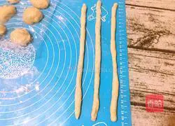 Illustration of how to make garland bread 10