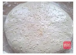 Illustration of how to make pot helmets 9