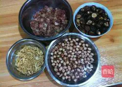 Illustration of making glutinous rice enema 2