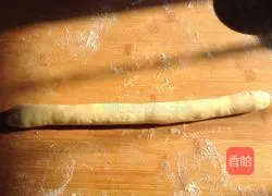 Illustration of how to make sausage bread 9