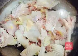 Illustration of how to make large plate chicken 4