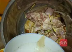 Illustration of how to make salted crispy chicken 7