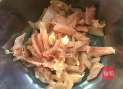 Xinjiang Fried Rice Noodles Recipe Illustration 2