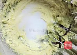 Illustration of how to make meat floss and seaweed muffin cake 3