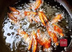 Illustration of how to make steamed chicken feet with black bean sauce 6