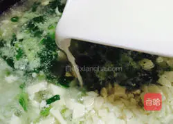 Illustration of how to make green vegetable and tofu soup 7