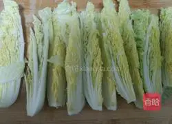 Illustration of how to make garlic vermicelli and baby cabbage 1