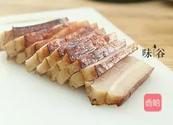 Illustration of home-style braised pork with pickled vegetables 8