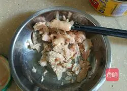 Illustration of how to make tuna rice 3