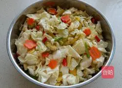 Illustration of how to make spicy and sour Korean kimchi 5