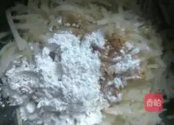 Illustration of how to make white radish meatballs 4