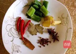 Illustration of how to make steamed chicken feet with black bean sauce 3