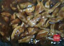 Secret Beijing Sauce Shredded Pork Recipe Illustration 11