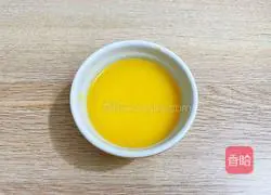 Illustration of how to make crispy blueberry muffin cake 3