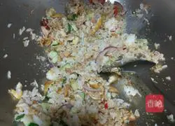 Illustration of how to make tuna fried rice 7