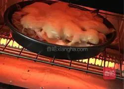 Illustration of how to make ham pizza 4