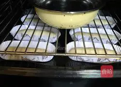 Illustration of how to make Marisula cheese and meat floss bread 13