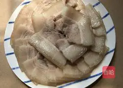 Illustration of how to make white cut meat 7