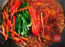 Illustration of making noodles with sauce 11