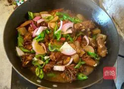 Illustration of Xinjiang's authentic secret recipe of large plate chicken 8